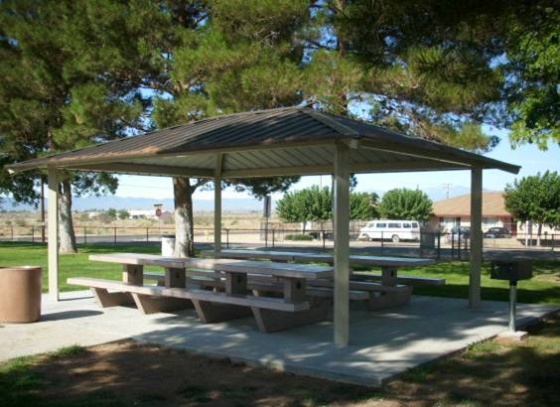 Mendel shade structure